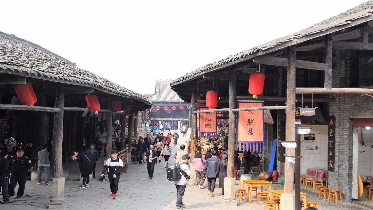 马嘉祺被中戏正式录取，成功上岸后他未来的路将会怎么走？游戏画面